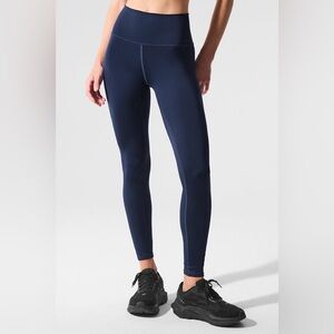 Alo yoga navy 7/8 High-Waist Airlift Legging size small NWOT